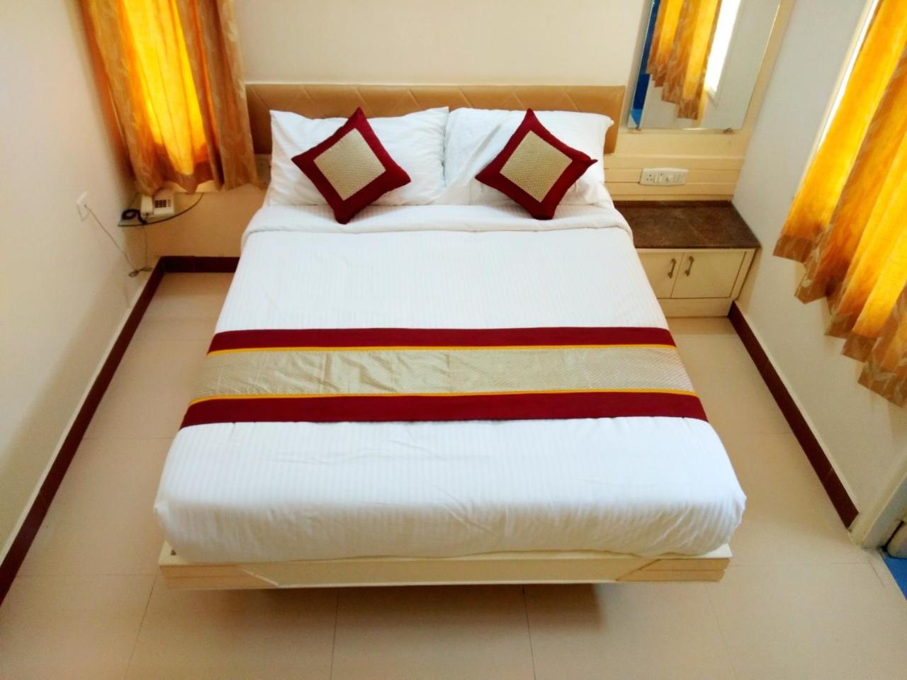 Aishwarya Residency Apartment ติรุวันนามาลัย ภายนอก รูปภาพ